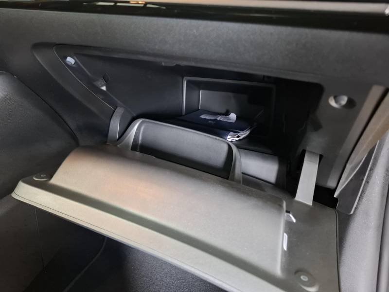 Peugeot 208 - Photo 36