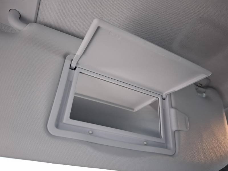 Peugeot 208 - Photo 32