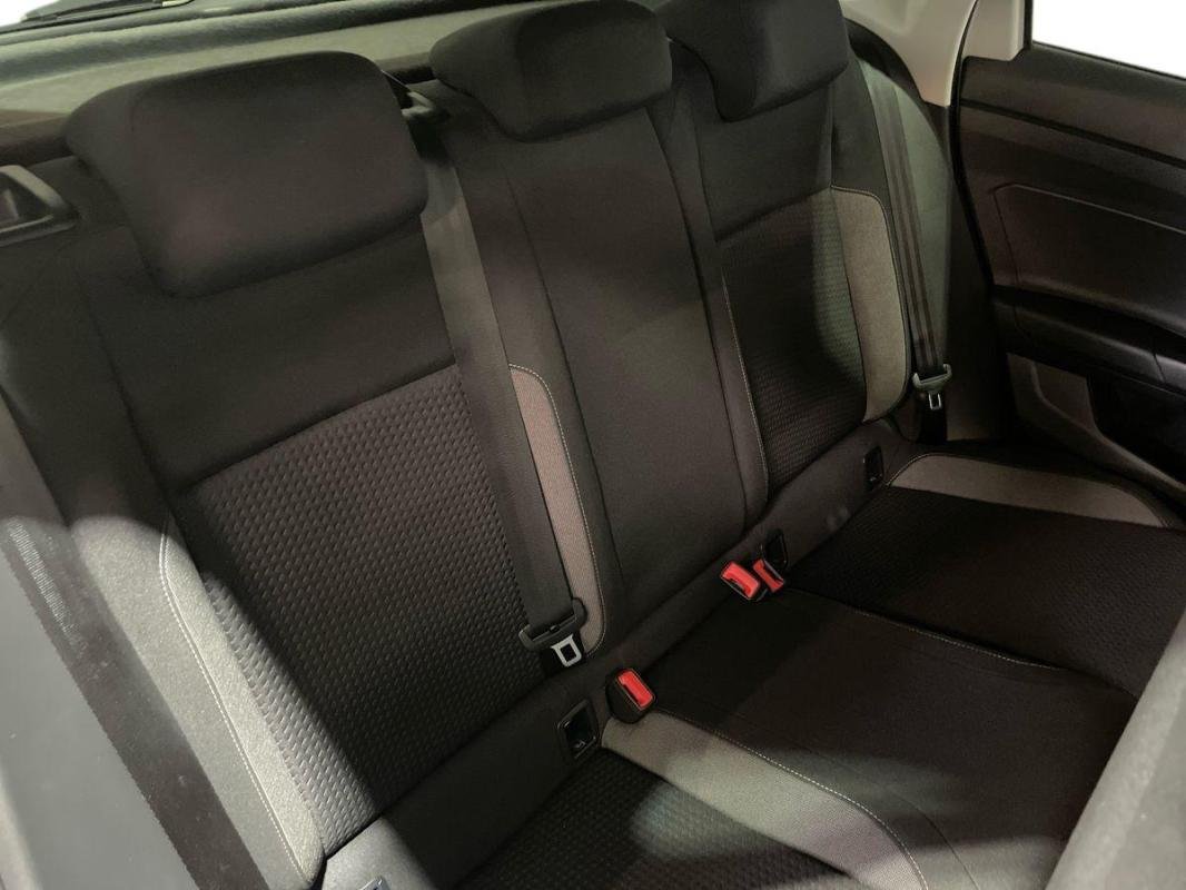 Volkswagen Polo - Photo 23