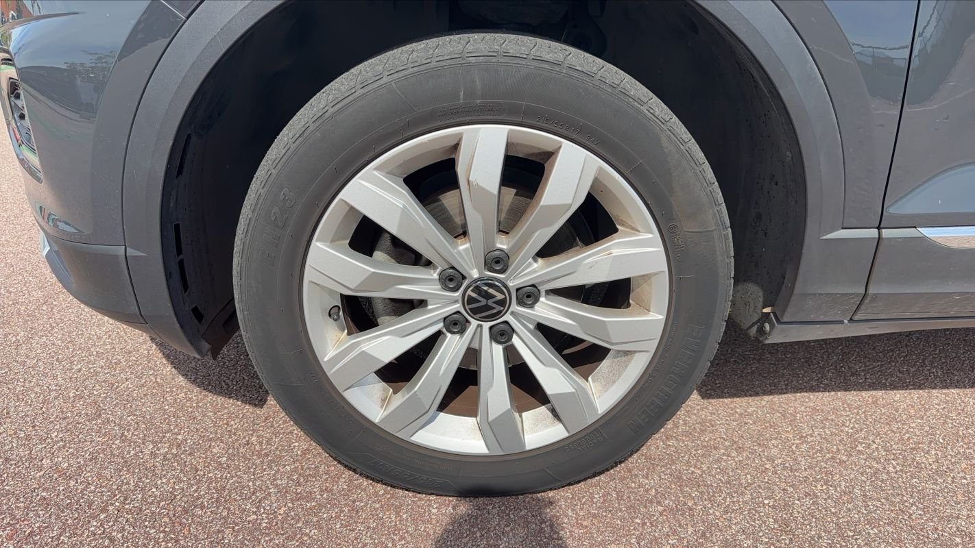 Volkswagen T-Roc - Photo 18