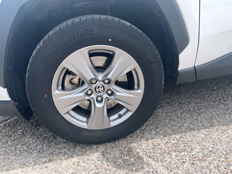 Toyota RAV4 - Photo 9