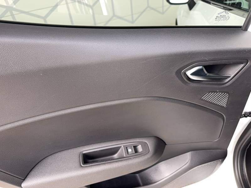 Renault Clio - Photo 14