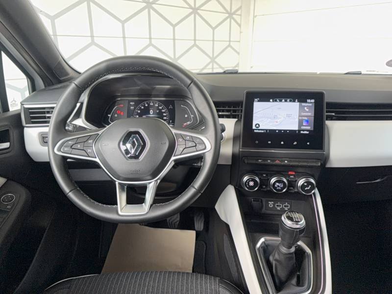 Renault Clio - Photo 18