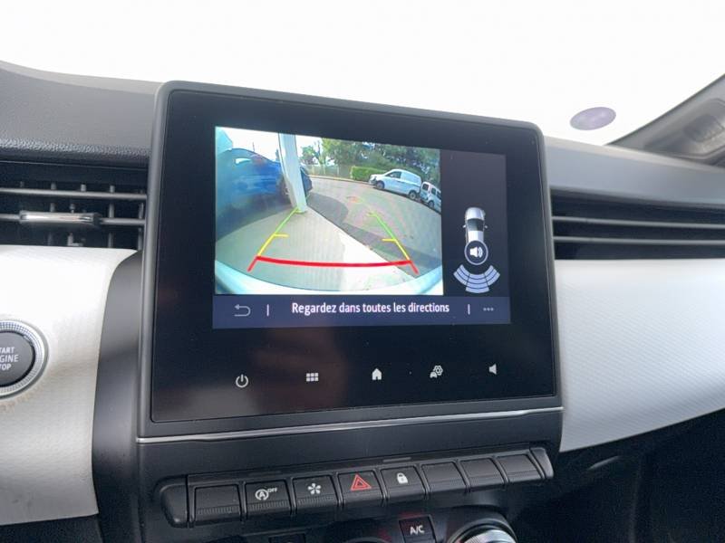 Renault Clio - Photo 24