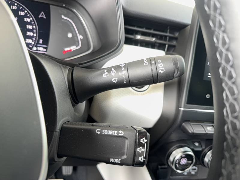 Renault Clio - Photo 29