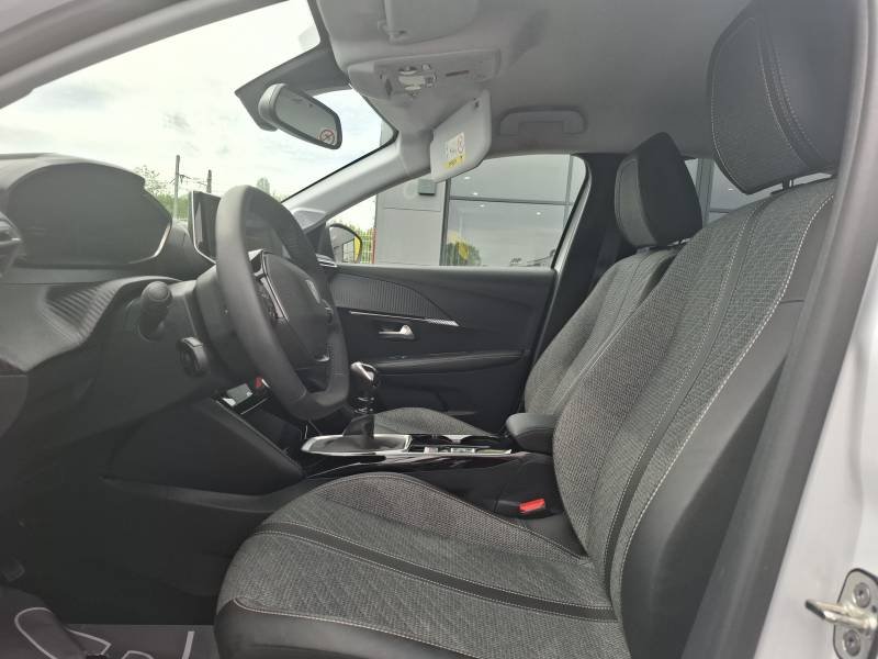 Peugeot 208 - Photo 21