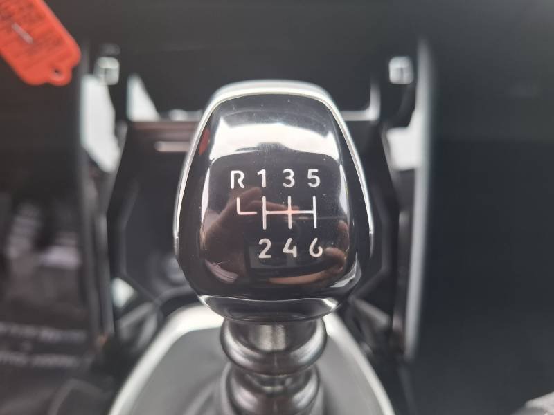 Peugeot 208 - Photo 33