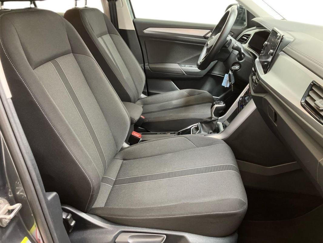 Volkswagen T-Roc - Photo 13