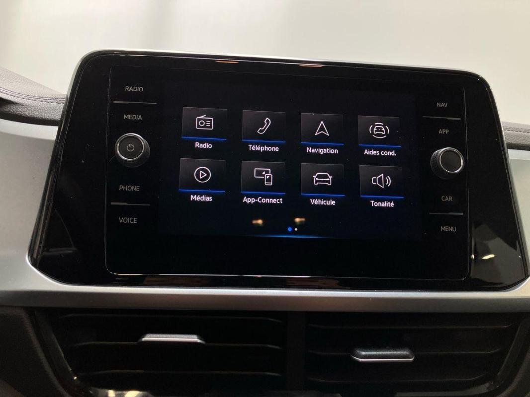 Volkswagen T-Roc - Photo 16