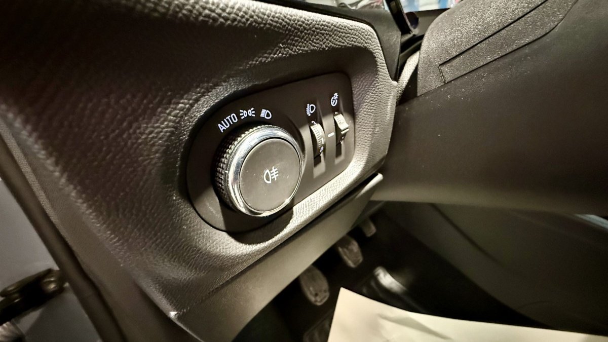 Opel Corsa - Photo 11