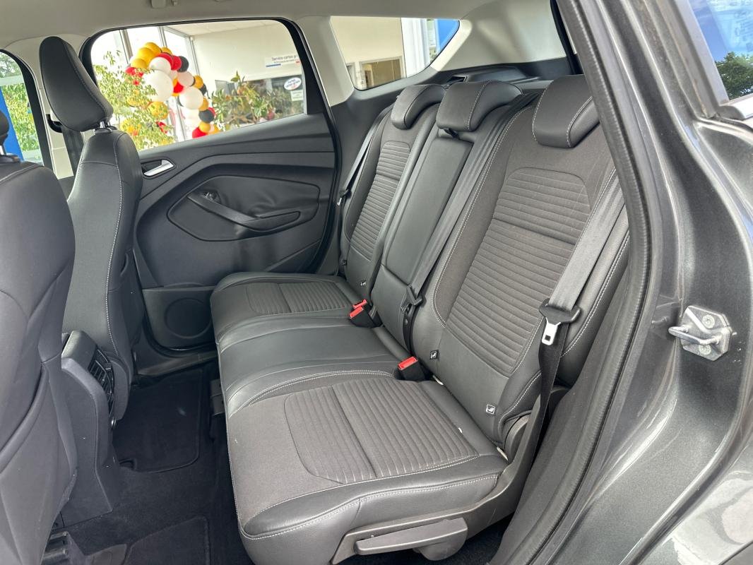 Ford Kuga - Photo 14