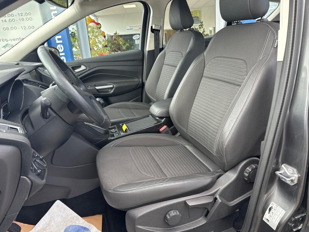 Ford Kuga - Photo 16