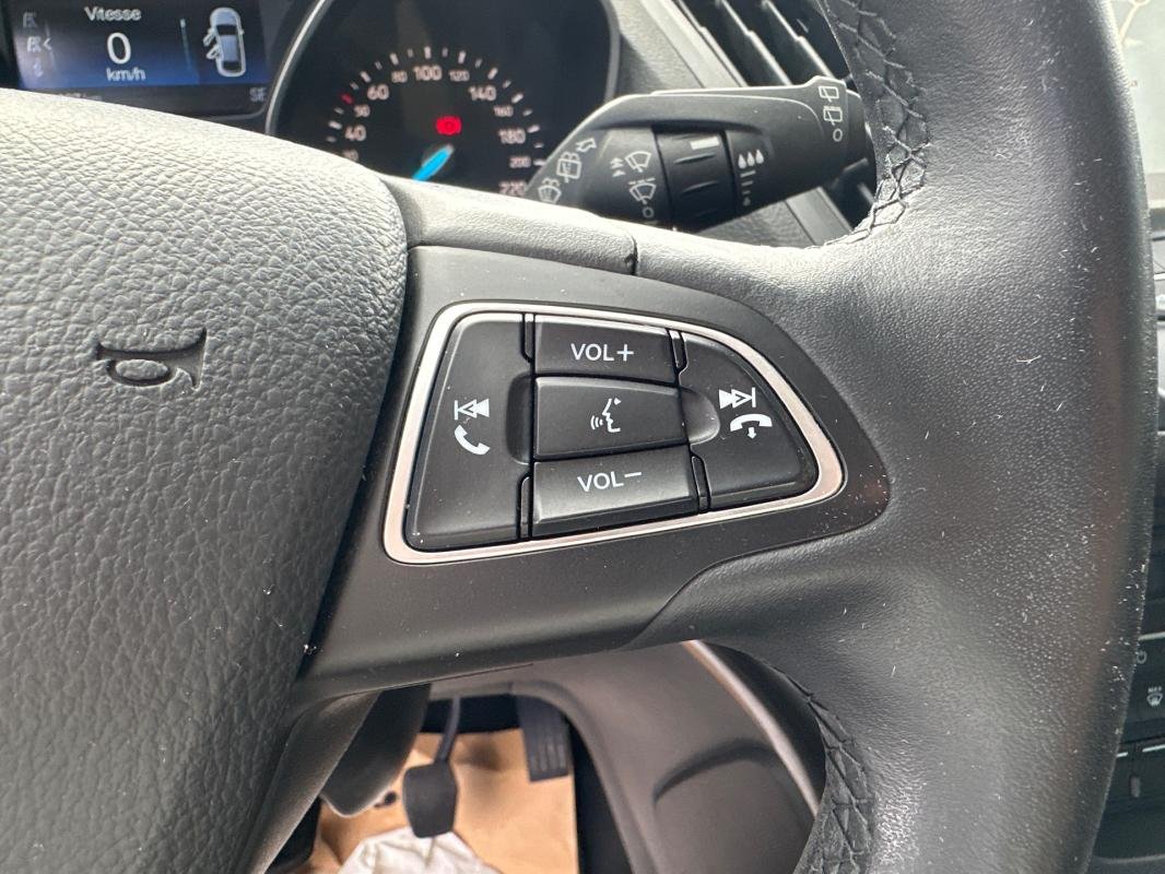 Ford Kuga - Photo 21