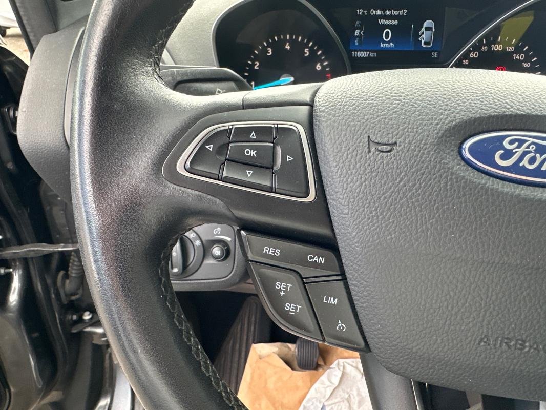 Ford Kuga - Photo 22