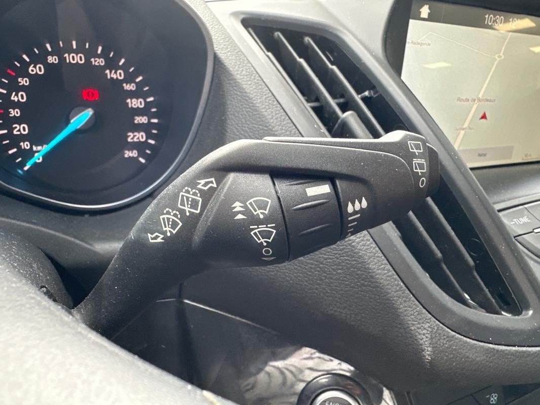 Ford Kuga - Photo 23