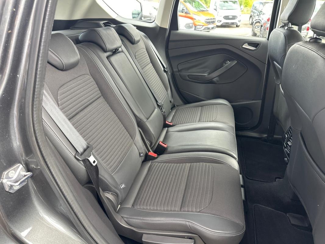 Ford Kuga - Photo 9