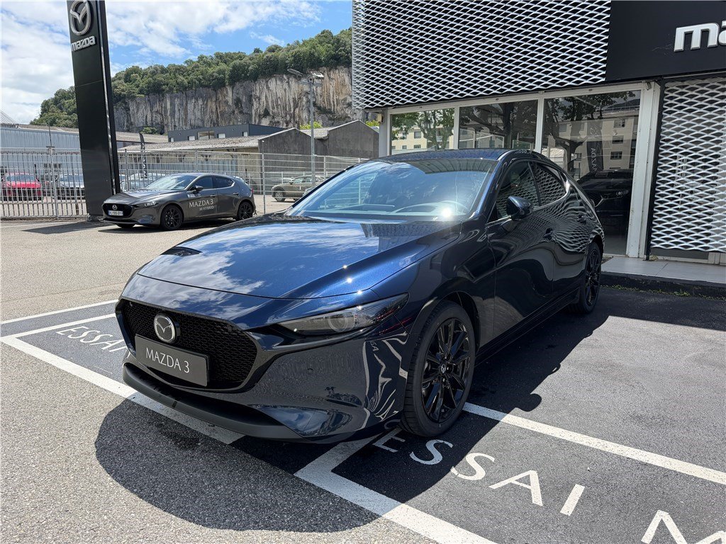 Mazda 3 - Photo 1