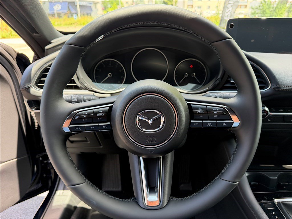 Mazda 3 - Photo 11