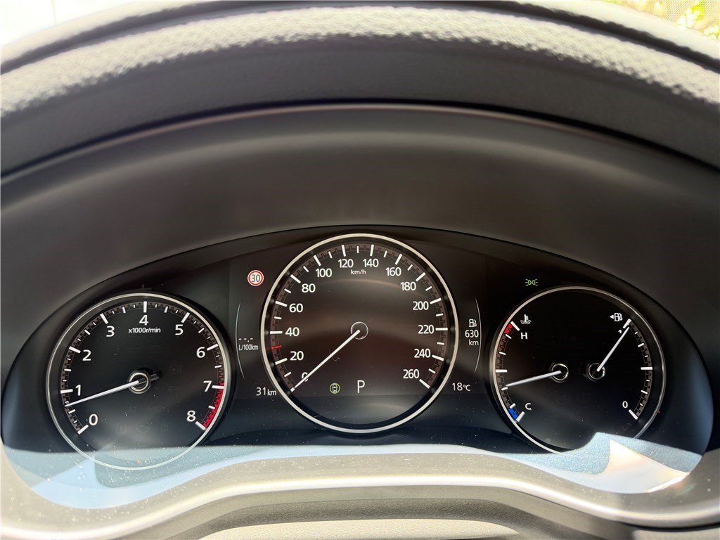 Mazda 3 - Photo 12