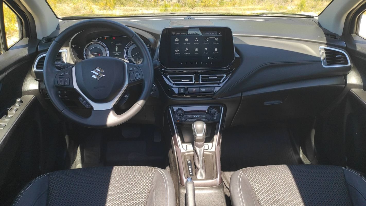 Suzuki s-cross - Photo 11