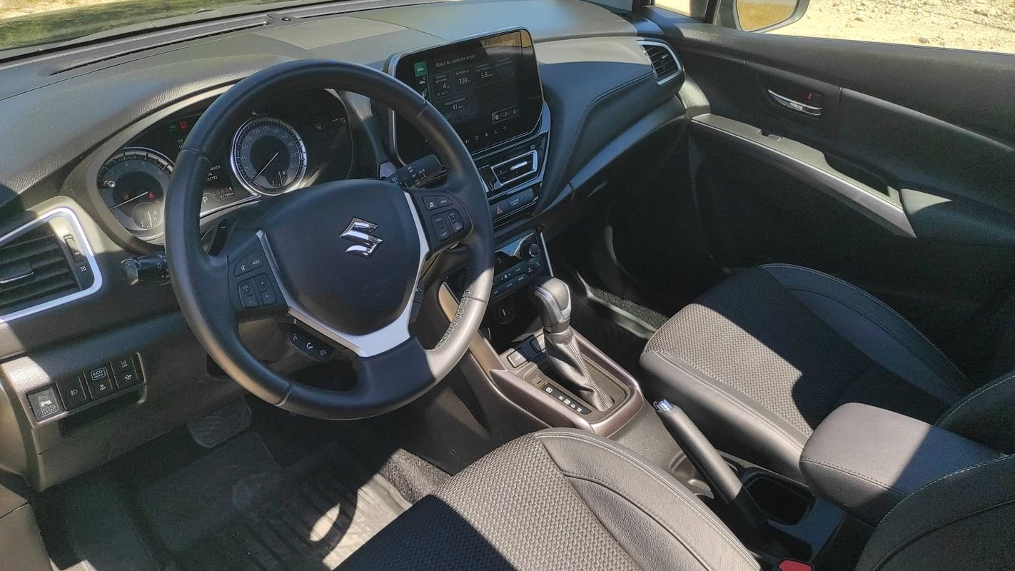 Suzuki s-cross - Photo 8