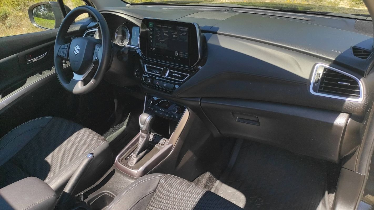 Suzuki s-cross - Photo 10