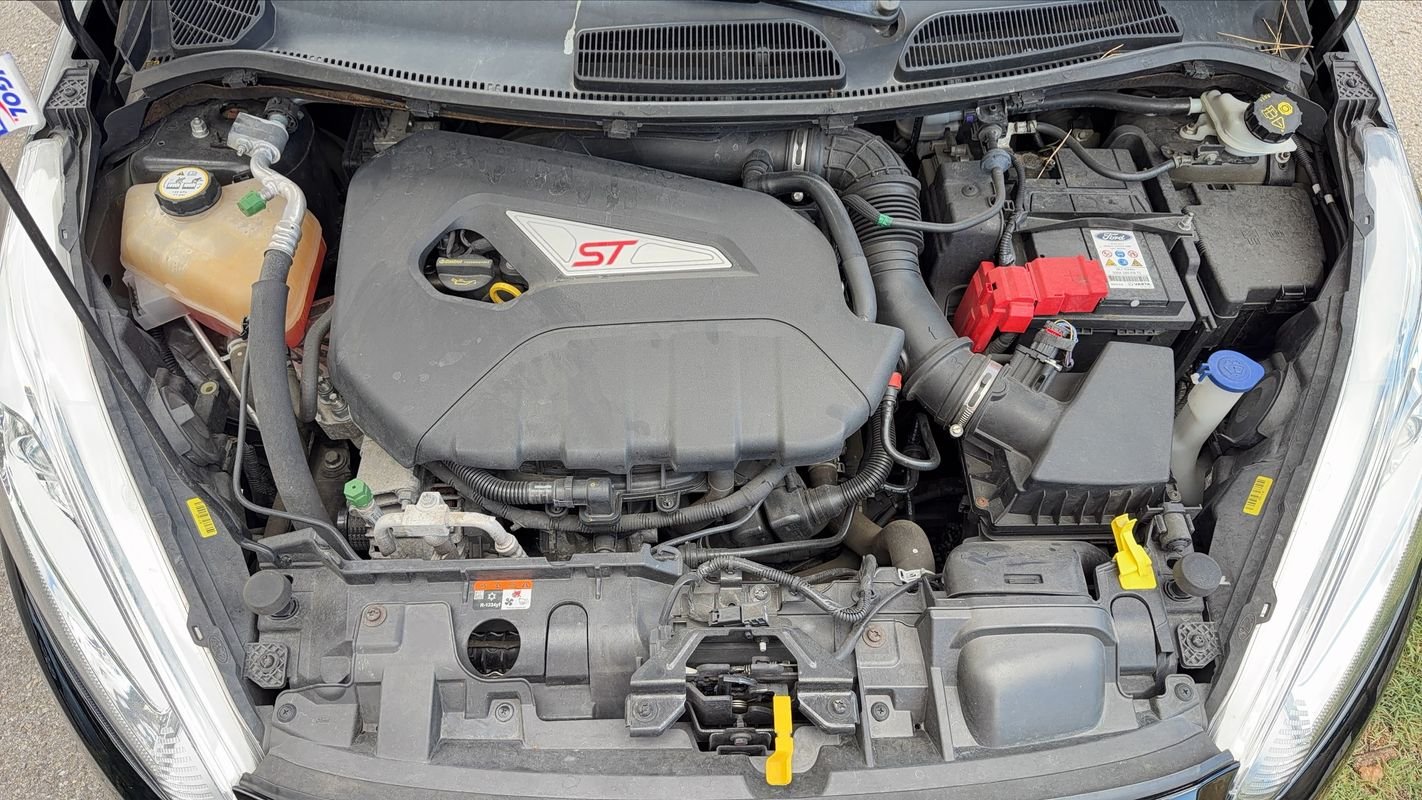 Ford Fiesta - Photo 15