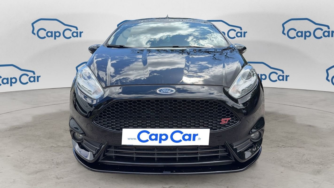 Ford Fiesta - Photo 5