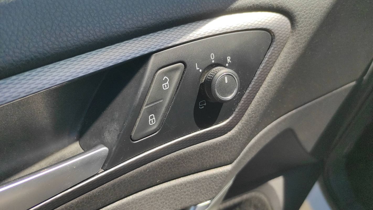Volkswagen Golf - Photo 22