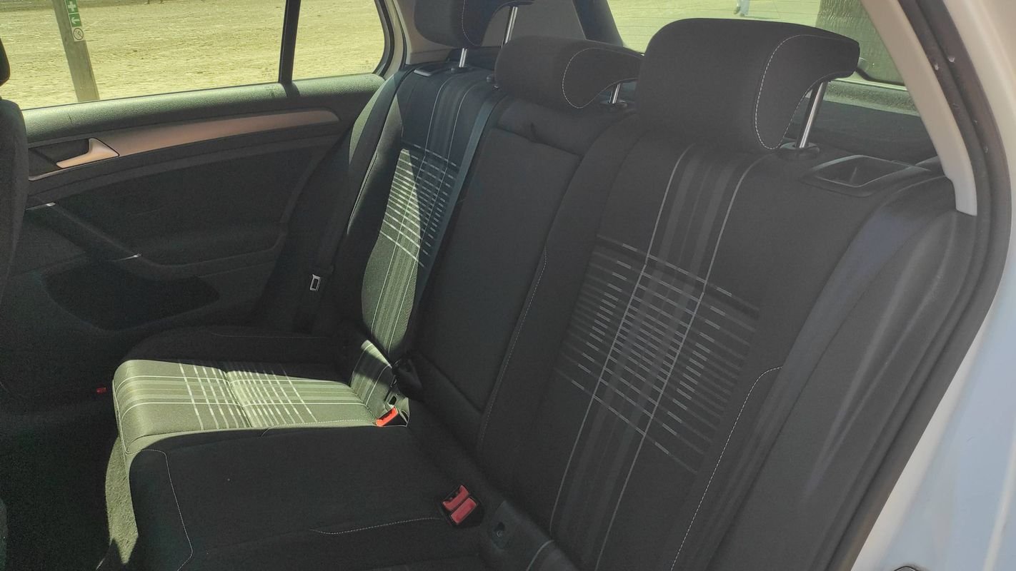 Volkswagen Golf - Photo 9