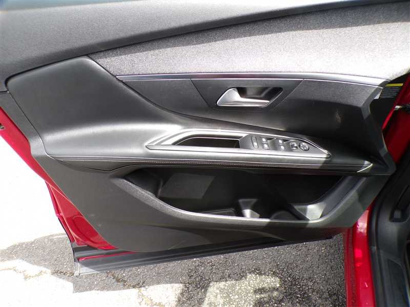Peugeot 3008 - Photo 9