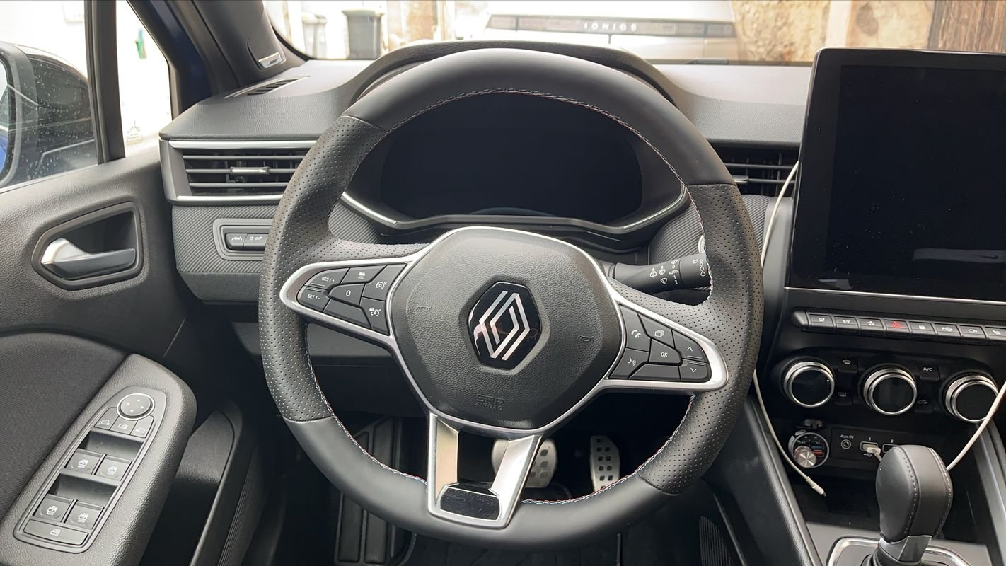 Renault Clio - Photo 24