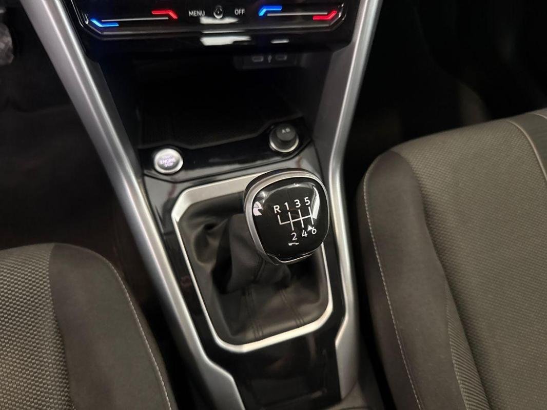 Volkswagen T-Roc - Photo 11