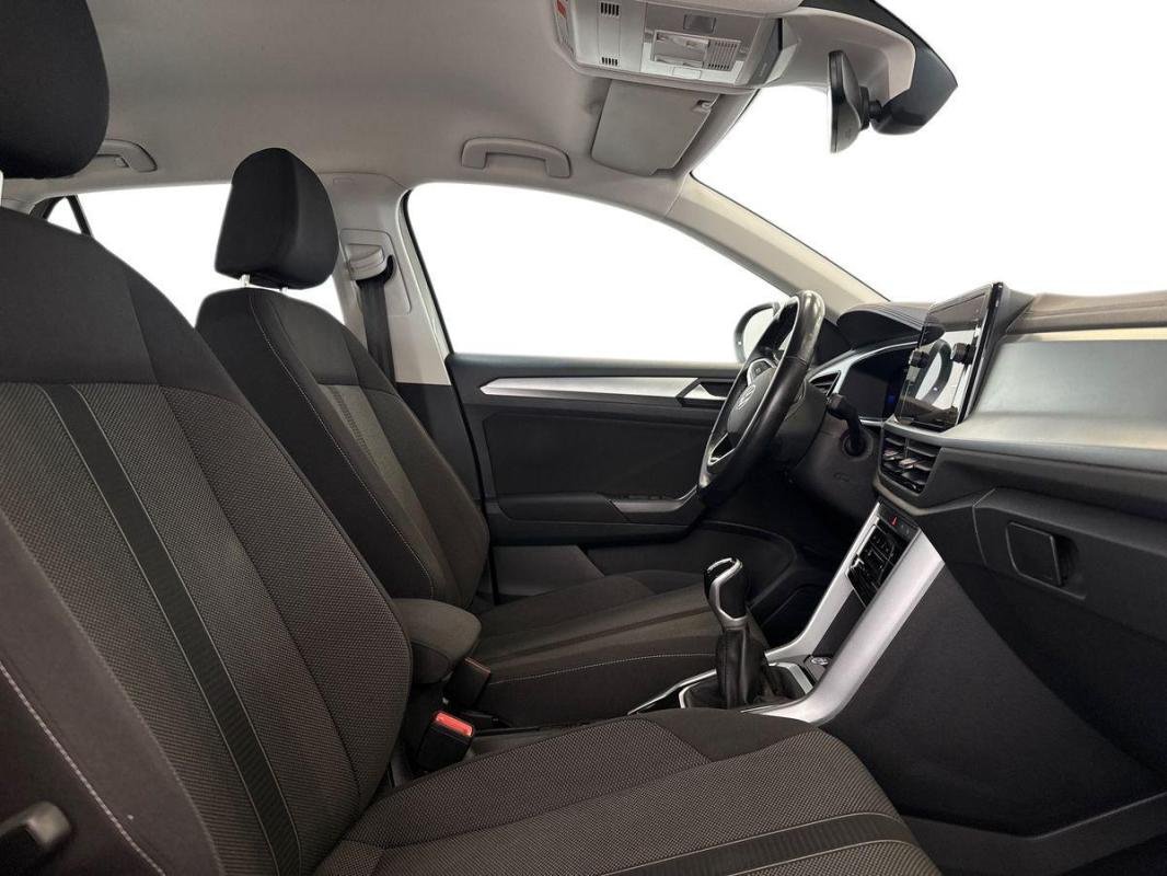 Volkswagen T-Roc - Photo 13