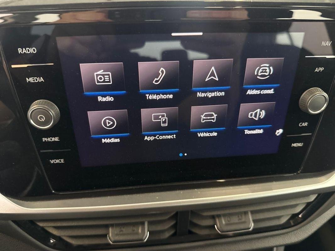 Volkswagen T-Roc - Photo 16