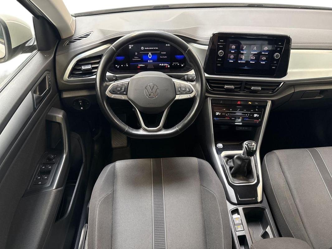 Volkswagen T-Roc - Photo 24