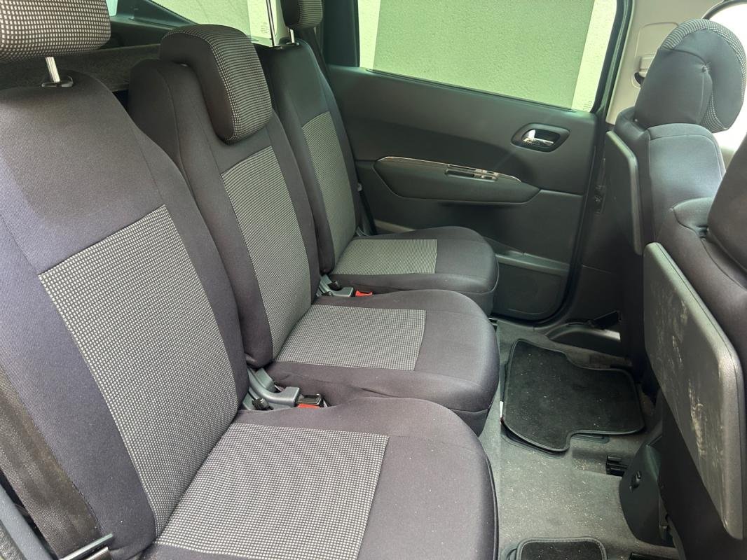 Peugeot 5008 - Photo 22
