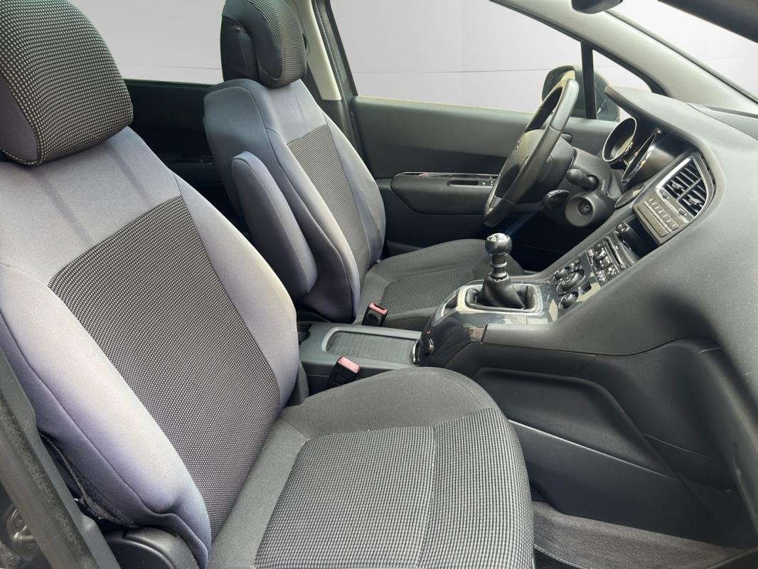 Peugeot 5008 - Photo 23