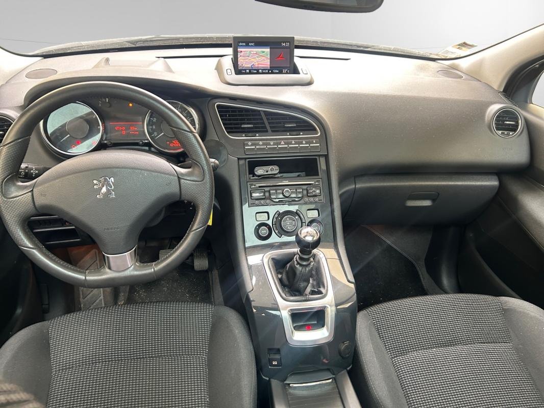 Peugeot 5008 - Photo 9