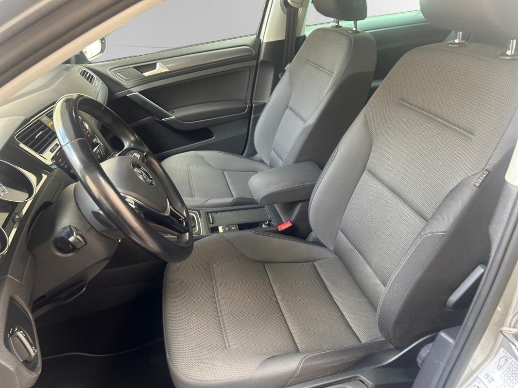 Volkswagen Golf - Photo 13