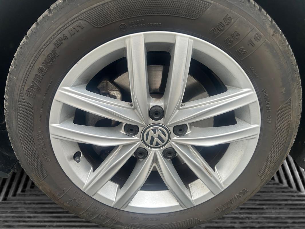 Volkswagen Golf - Photo 22