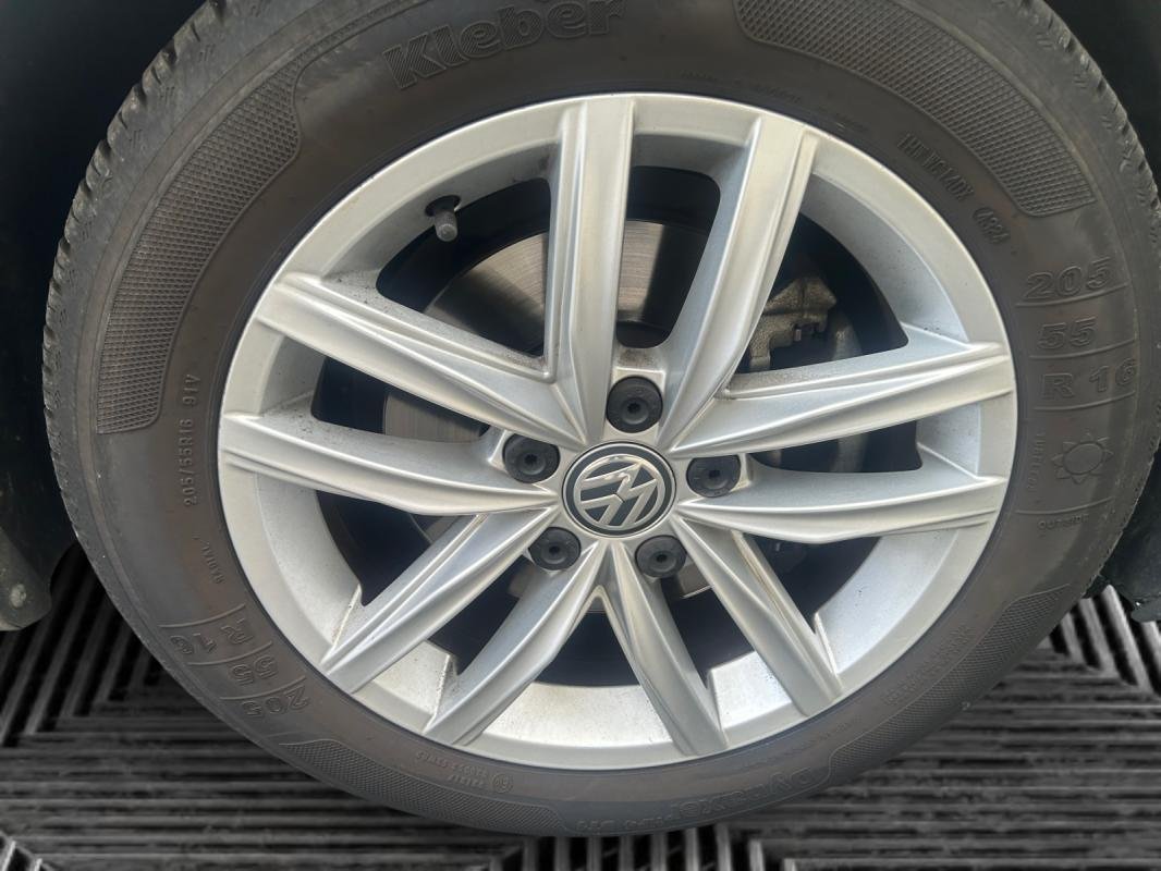 Volkswagen Golf - Photo 23