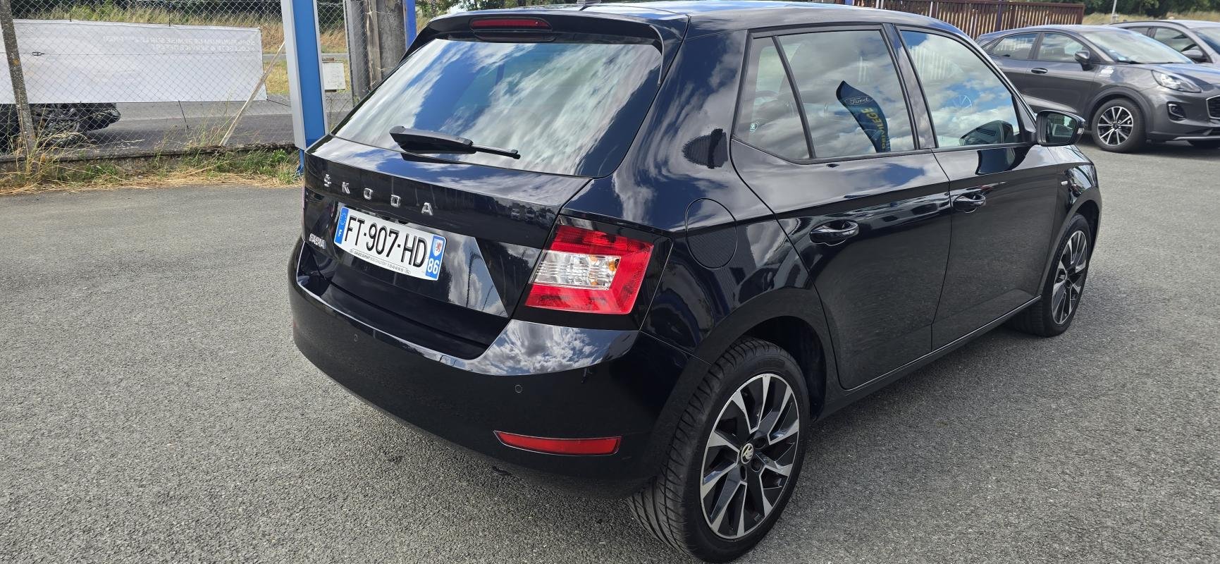 Skoda Fabia - Photo 3