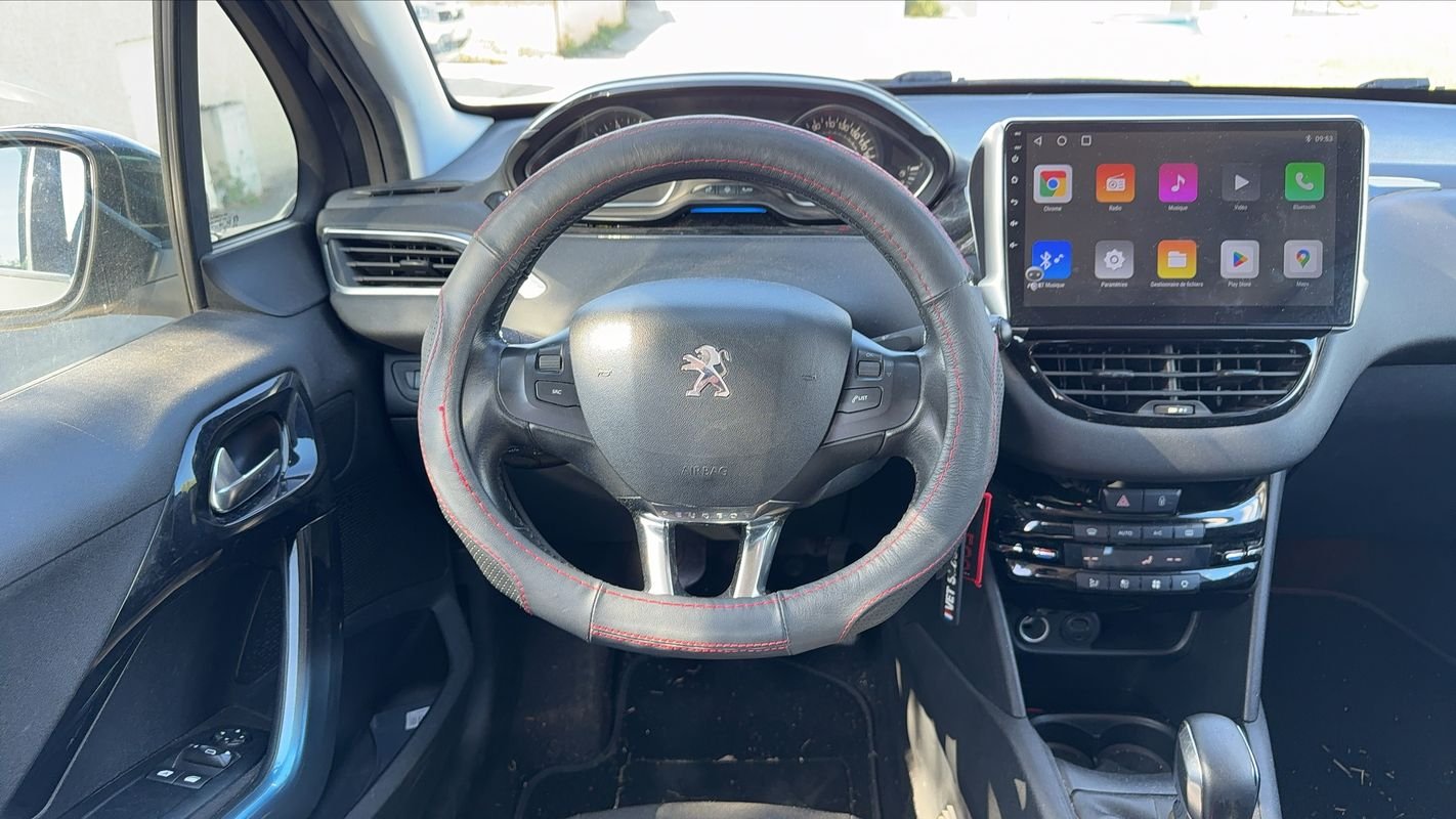Peugeot 208 - Photo 24