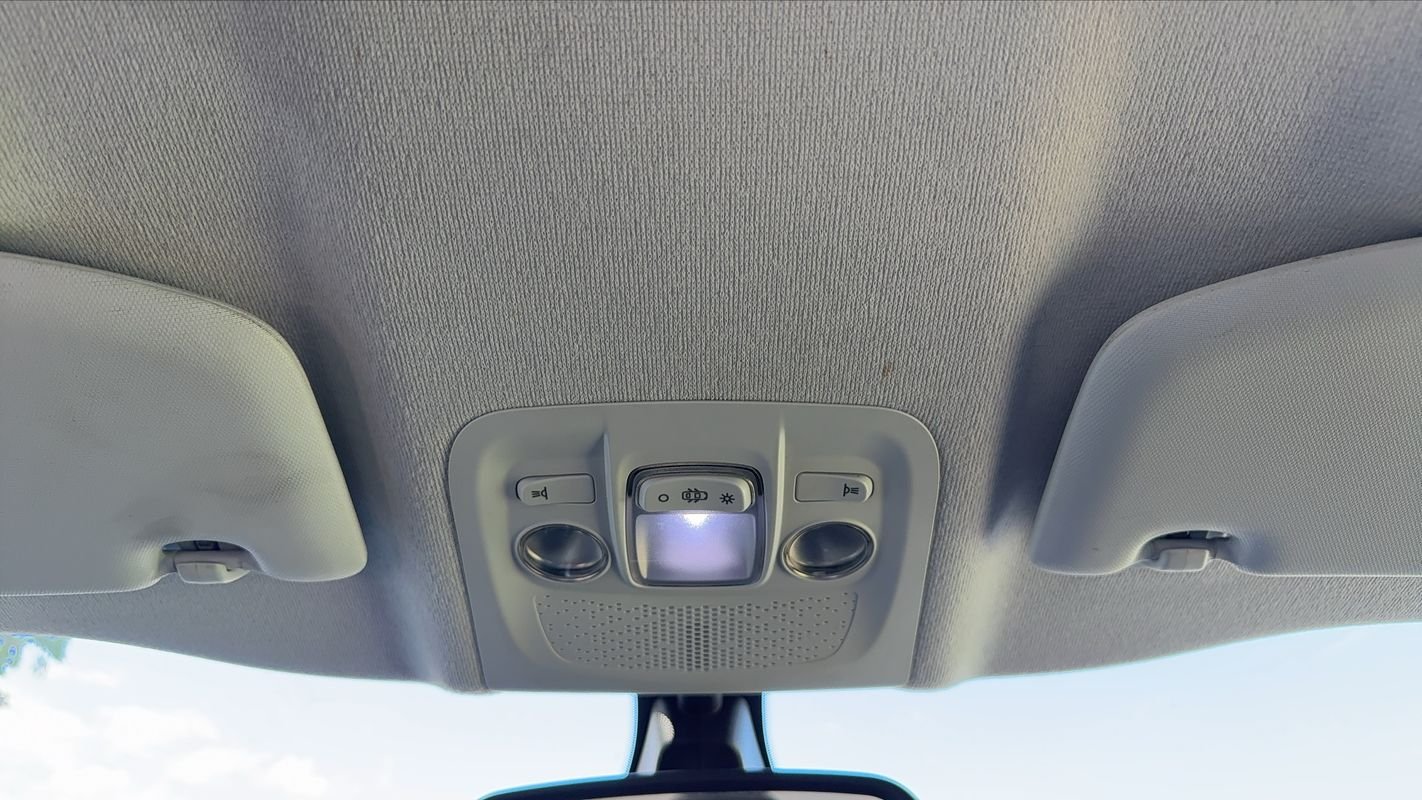 Peugeot 208 - Photo 26