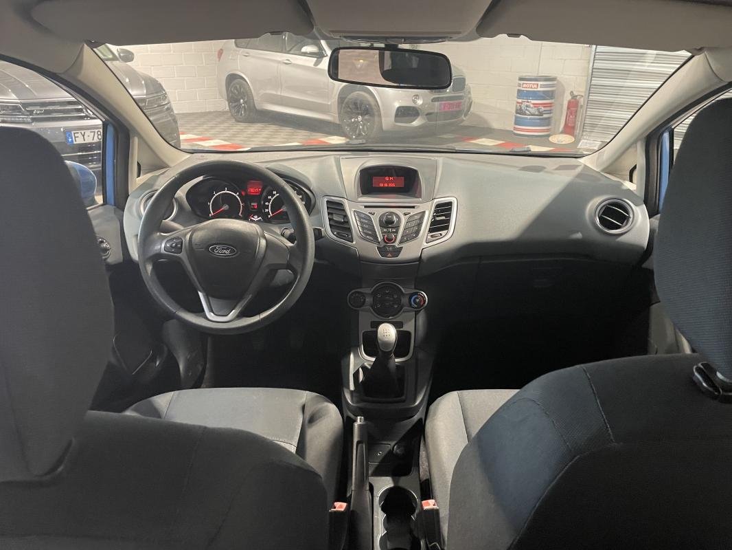 Ford Fiesta - Photo 17