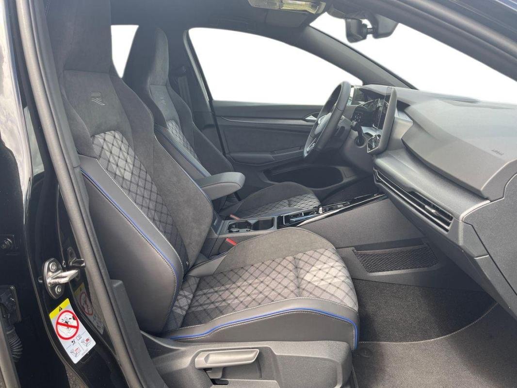 Volkswagen Golf - Photo 13