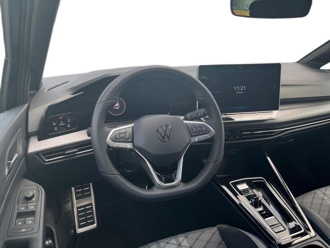 Volkswagen Golf - Photo 9
