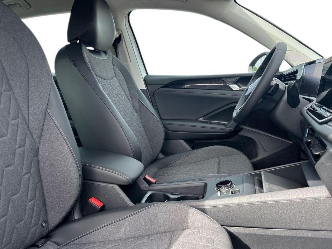 Volkswagen Tiguan - Photo 13