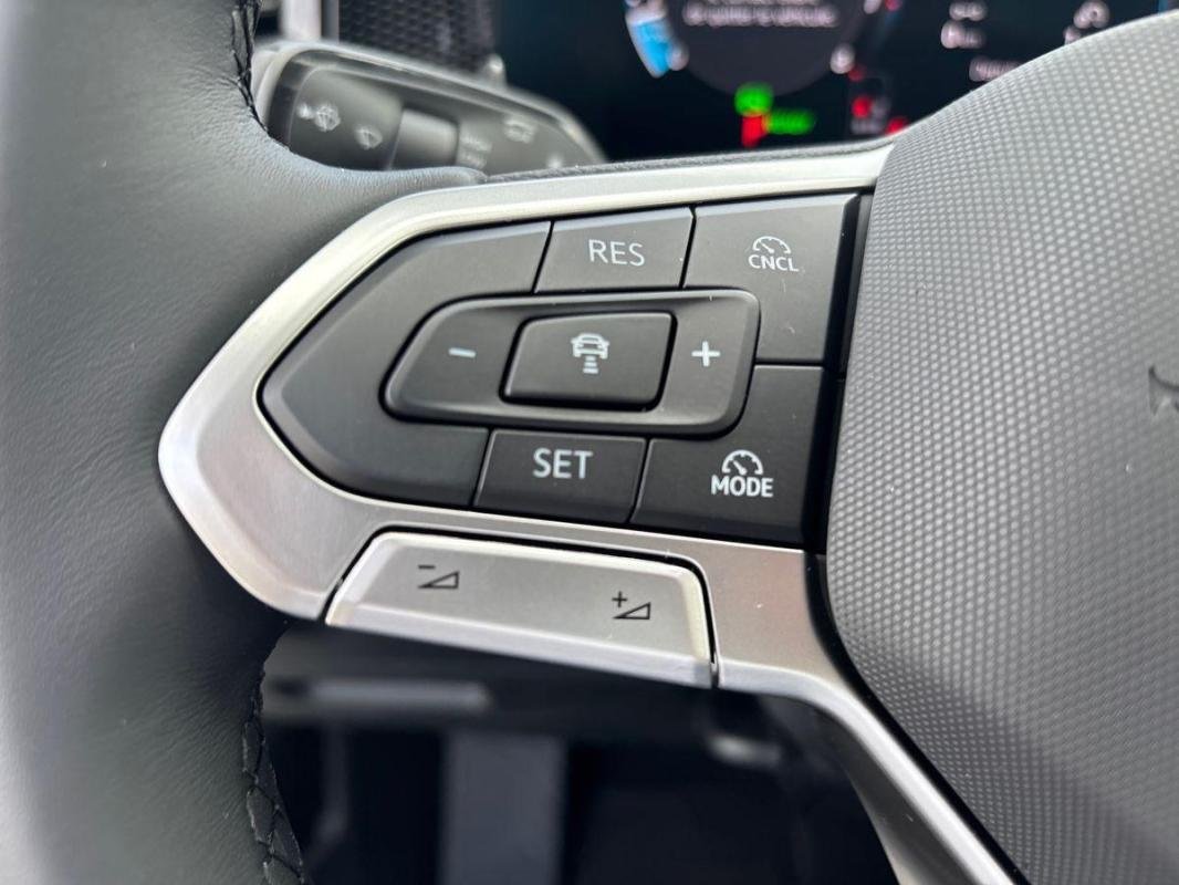 Volkswagen Tiguan - Photo 21